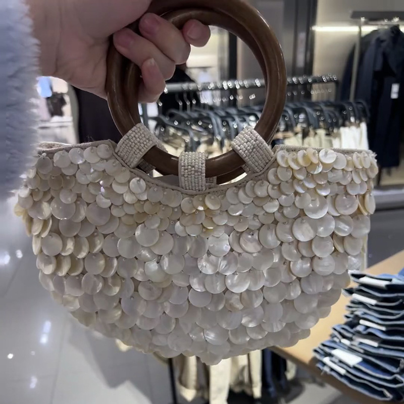 Free shipping designer bag Ins Internet Celebrity Style High-End Fairy Handmade Mother-of-Pearl Handbag Handmade Beaded Bag 2025 New Women Bag Trend