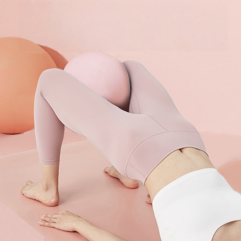 25cm Yoga Fitness Equipment Mini Ball Pilates Yoga Ball Mai Pipe Ball Gymnastics Balance Fitness Hip Ball Pilates Ball Explosion proof Yoga Core Ball 