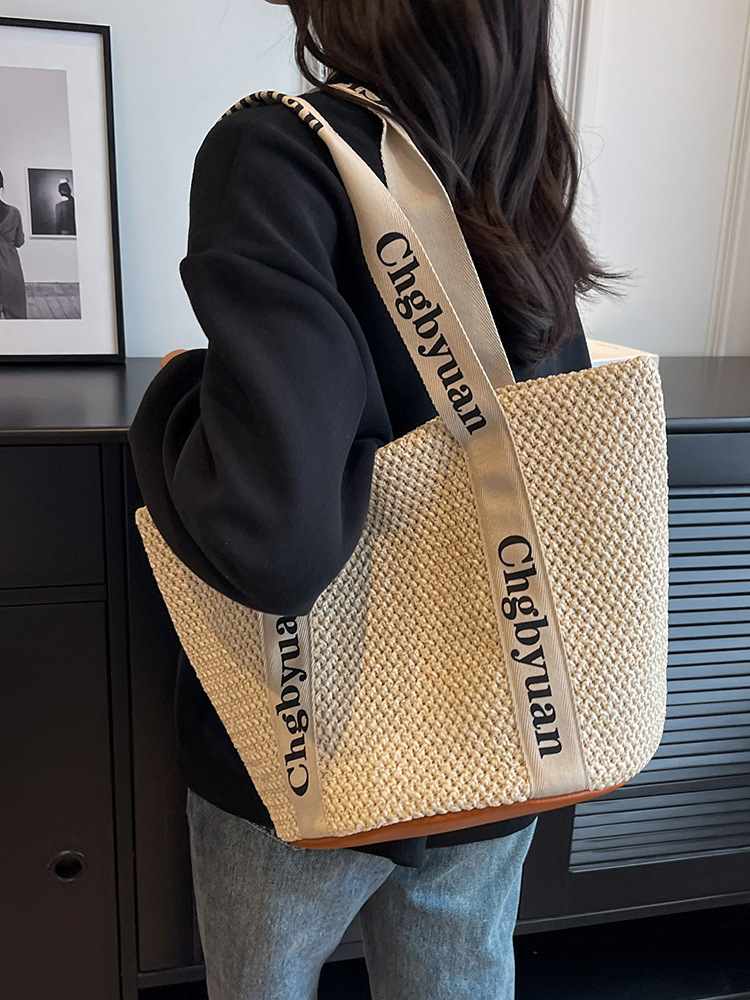 Free Shipping This year popular bag for women new summer style solid color handbag casual versatile crossbody bucket bag Designer bag
