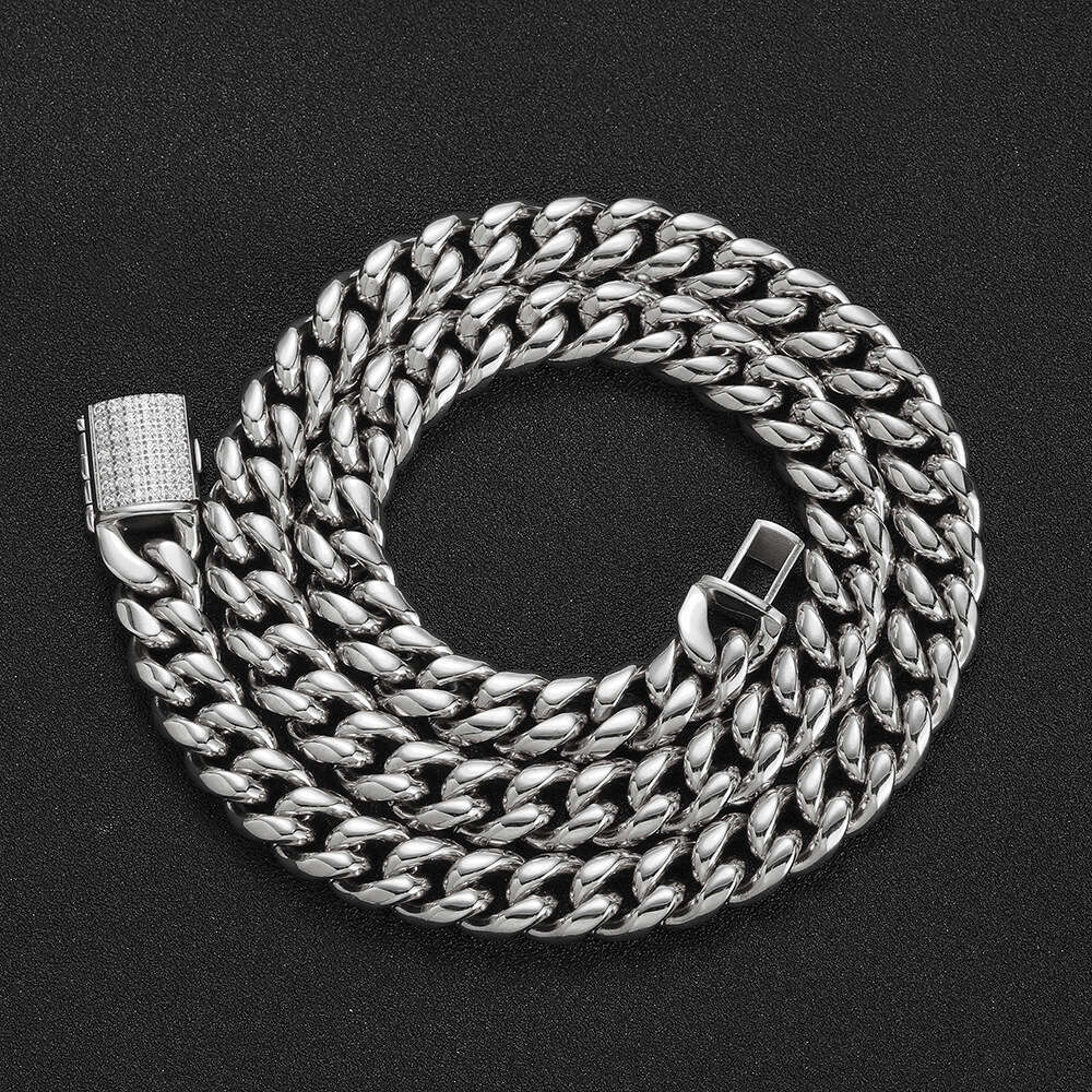 Hip Hop Stainless Round Polished Encrypted Cuban Chain Vacuum Plated Zircon Flip Clasp Titanium Steel Necklace 8602