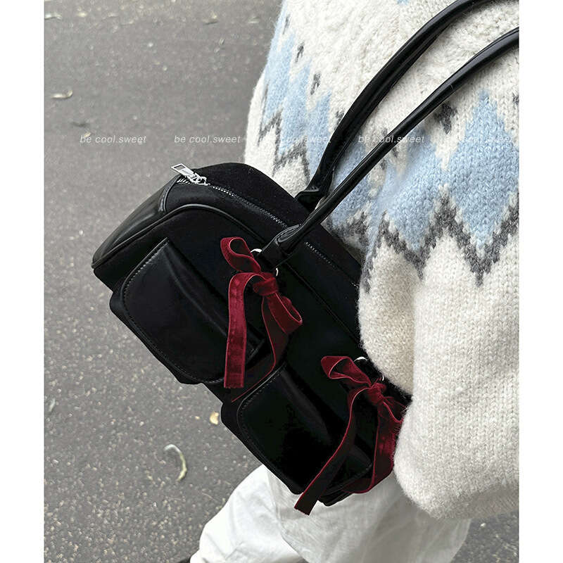 Textured Suede Commuter for Women 2023 New Niche Fashion Underarm designer bag Bag Large Capacity Handbag