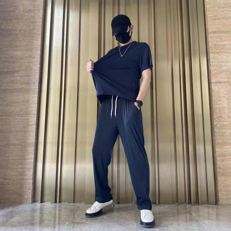 Stretch Brown T-shirts Pants Suits for Men Plain No Smooth Cool Man Trousers Sets Korean Two Piece Set Short Quarter Sleeve 250619