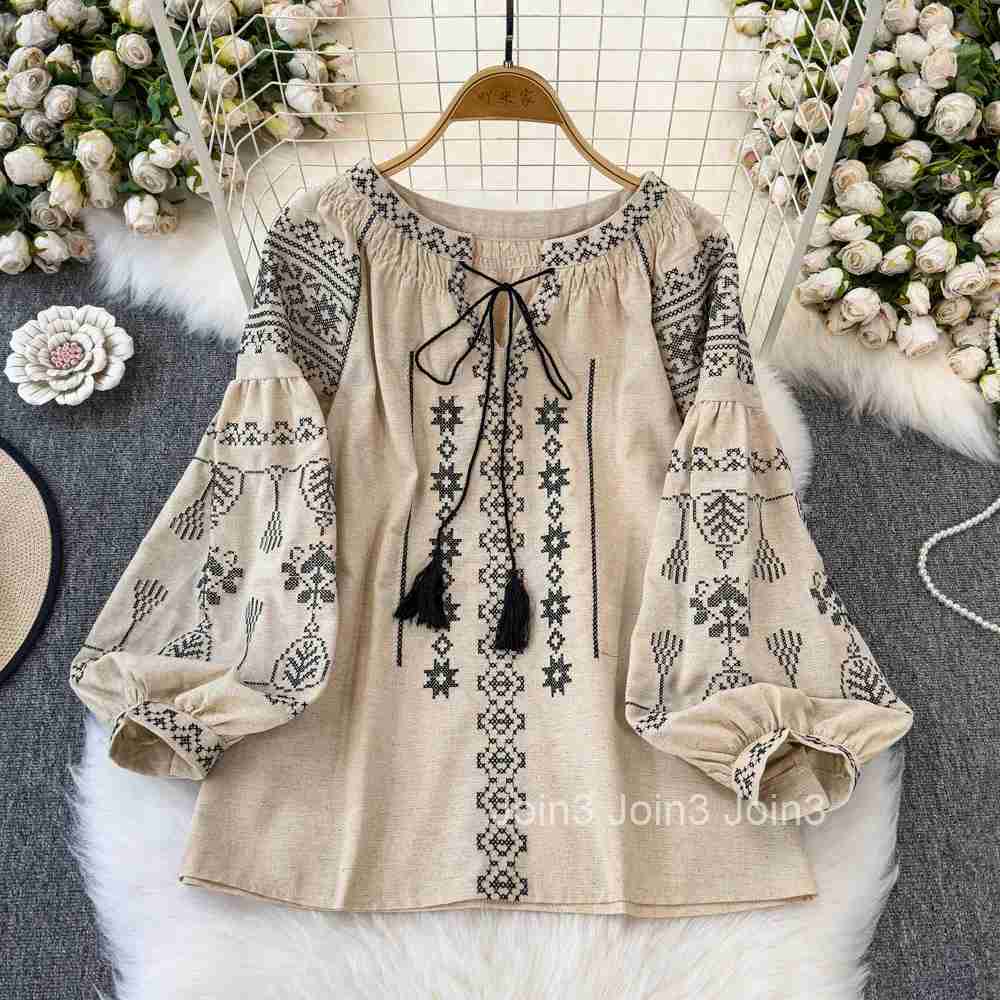 Blouse for Women 2025 Camisas De Mujer O-neck Lantern Sleeve Loose Shirts Vintage Tops Female Chic Embroidery Summer Blouses