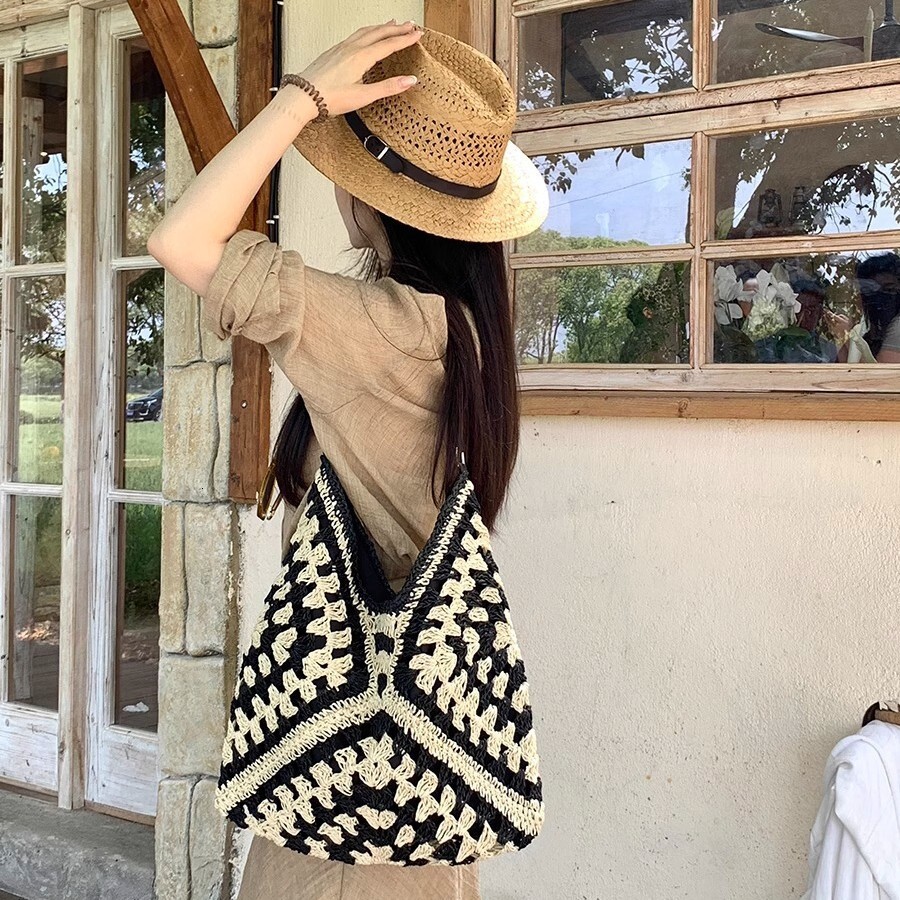 Popular Lazy Style Woven Women's Bag Free Shipping New Fashion Straw Straw Shoulder Bag Multi Functional Designer Commuter Handbag Shoulder Bag
