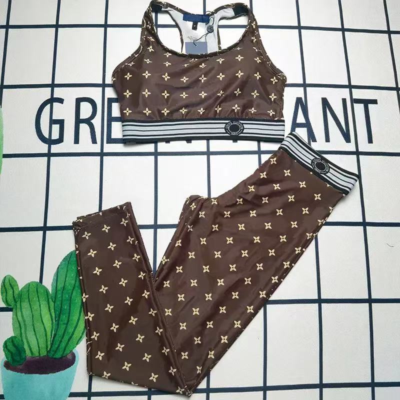 Designer Women White Tracksuits Summer gym sporty Yoga Yoga Outfits Set Sexy Sleeveless cropped pads Tank Tops Elastic Waist Leggings Tracksuit Sportswear