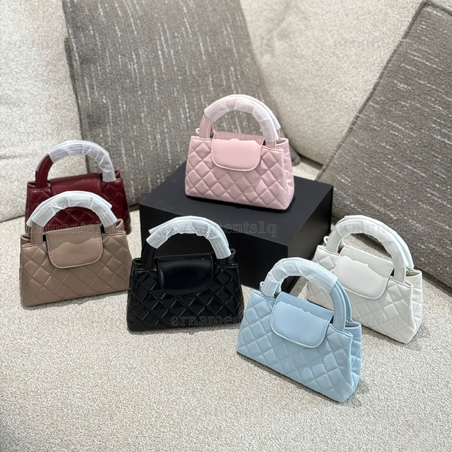 Designer Handbag Bag High Quality Leather Mini Crossbody Bag with Chain Shoulder Strap Small Bag Womens Crossbody Bag Velour Handbag Tote Bag Small Purse Size:20*12cm