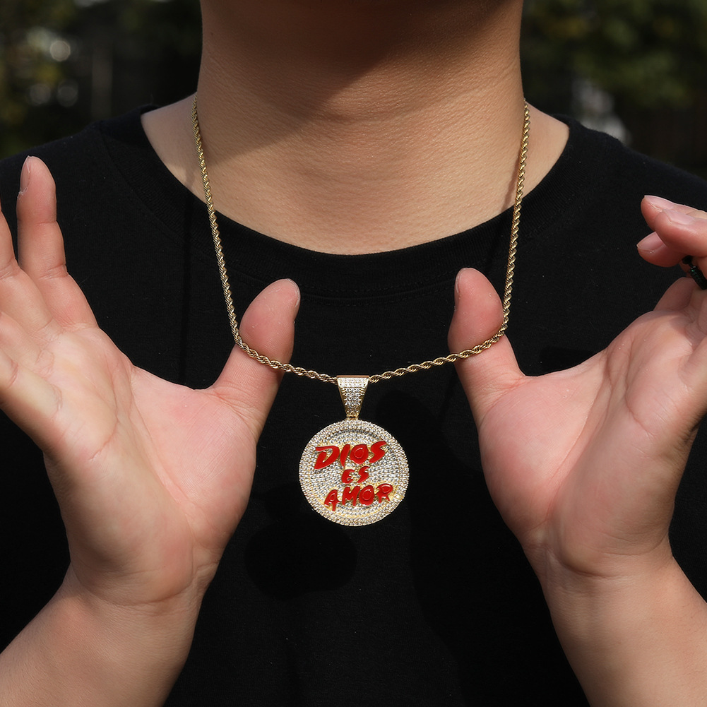 Bling Letter Disk Round Pendant Necklace Diamond Studded Hip-hop Necklace Ins Street Mens Fashion Accessories Wolf Tide Rapper Hip Hop Punk Rock Jewel