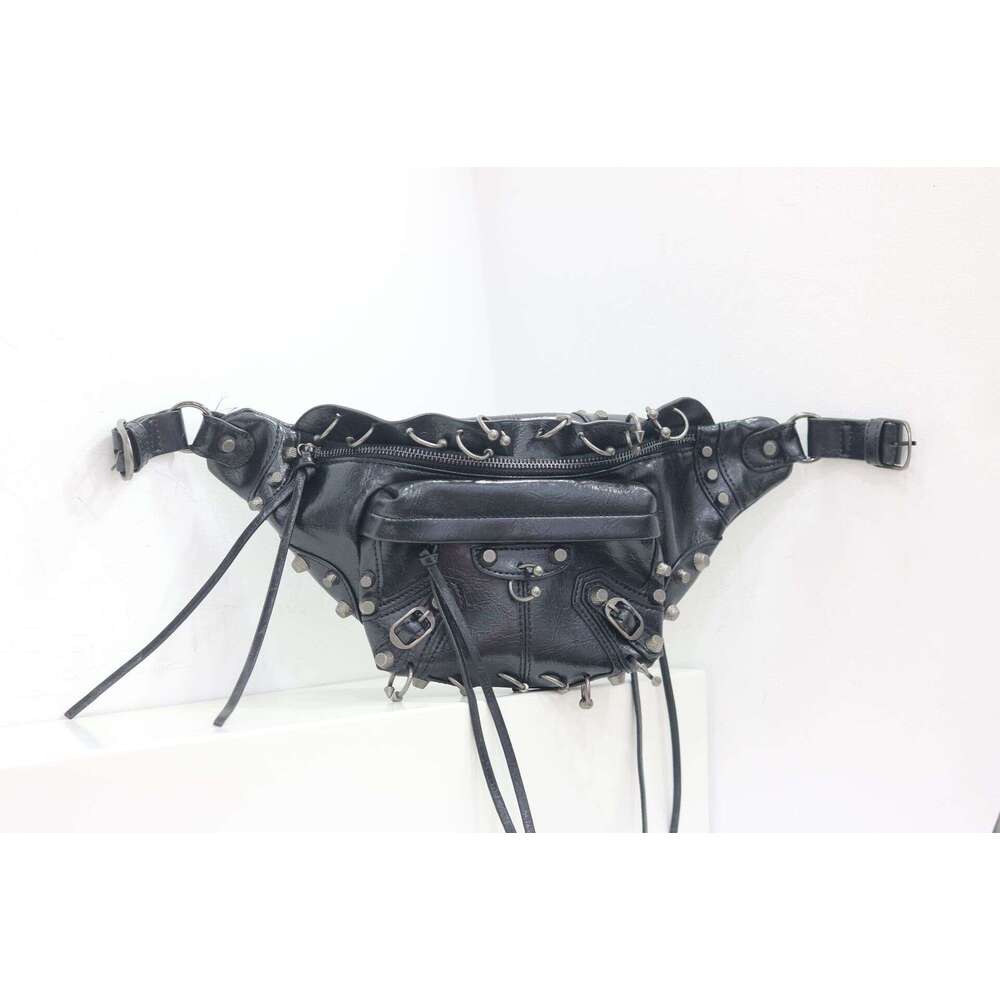 INS Rivet Piercing Motorcycle New Crossbody Waist Niche Versatile Genuine Leather Texture Women s Chest Bag