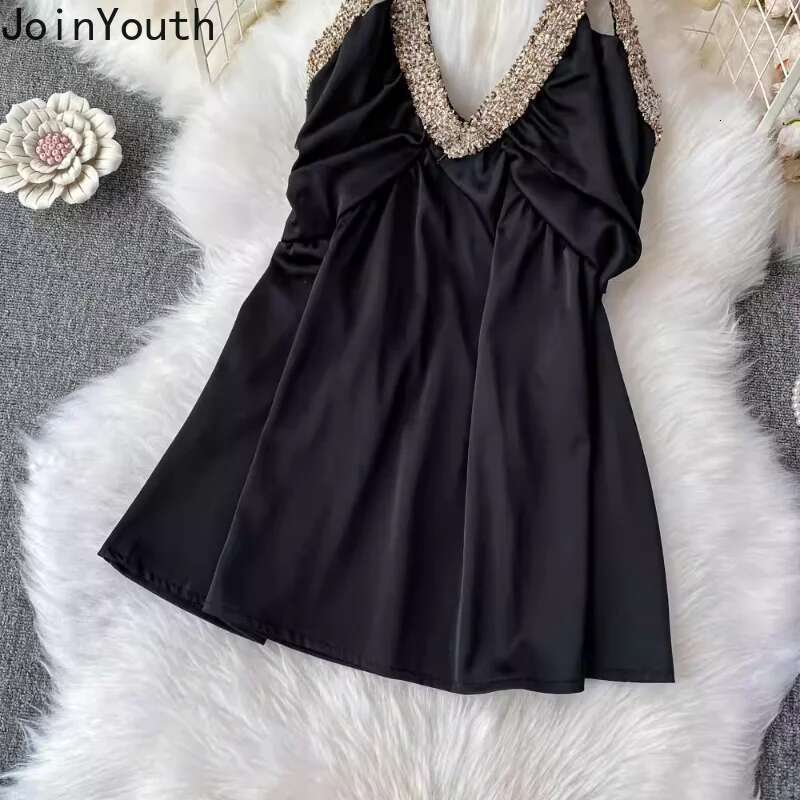 Sexy Tanks for Womens V-neck Backless Slim Waist Tees 2025 Ropa Mujer Summer Tunic Camis Y2k Tops Folds Fashion Korean Vest