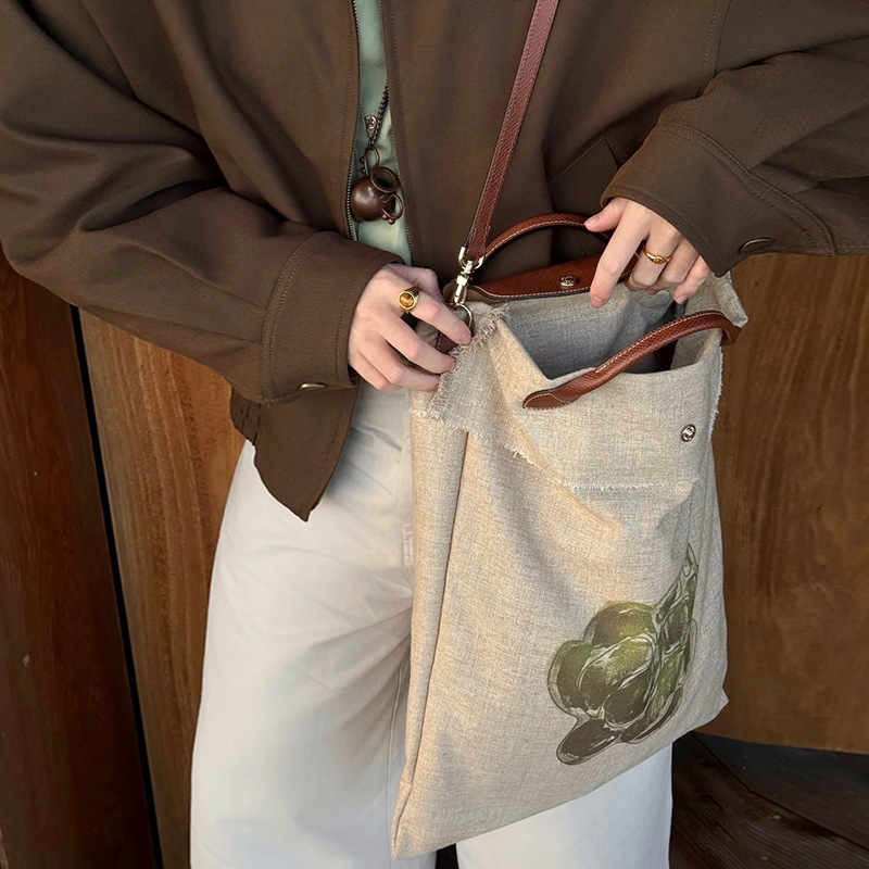 Free shipping designer bag 2025 New Canvas Pleated Shoulder Bag Lazy Style Cotton Linen Soft Crossbody Tote Bag Large Capacity Women Bag