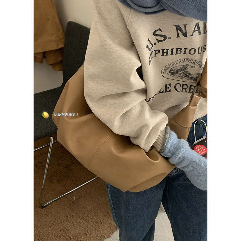 designer bag Autumn Winter Crossbody for Women 2024 New Fashion Single Shoulder Casual Large Capacity Dumpling Bag