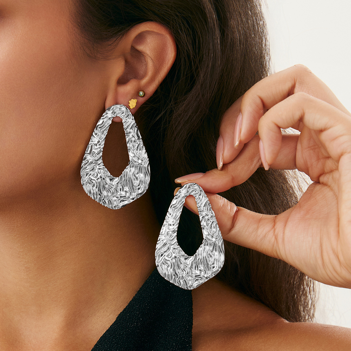 European and American Style High End Sunflower Shaped Alloy Pendant Earrings Individual and Exaggerated Metal Petal Studs