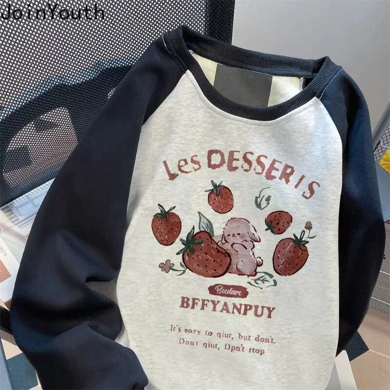 Korean Sweet Tshirts Womens Clothing Cute Strawberry Rabbit Oversized Tops 2025 Ropa Mujer Casual Fashion T-shirt Y2k Tops