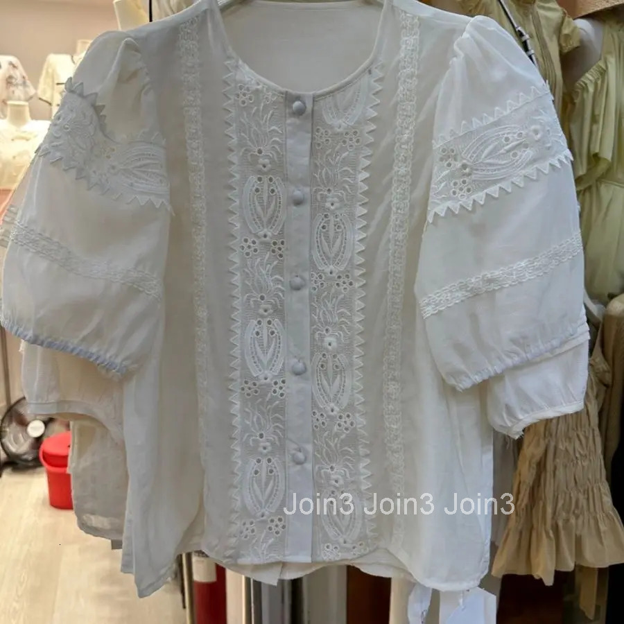 Women Clothing Vintage Blouses Temperament Lady Tops O-neck Short Sleeve Tops Chic Lace Embroidery Shirts 2025 Camisas De Mujer