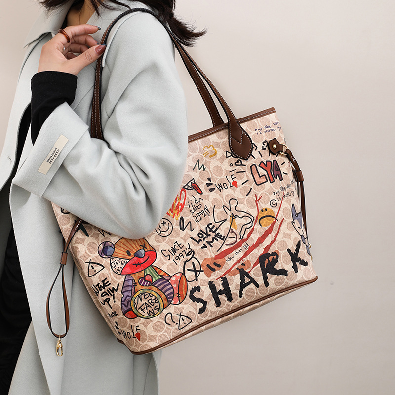 Free Shipping Women's Bear Graphic Tote Bag - Fashion Large Capacity Top Handle Shoulder Purse 2025 Hots