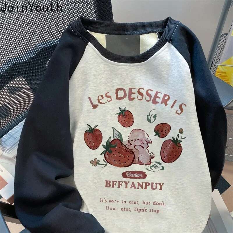 Korean Sweet Tshirts Womens Clothing Cute Strawberry Rabbit Oversized Tops 2025 Ropa Mujer Casual Fashion T-shirt Y2k Tops