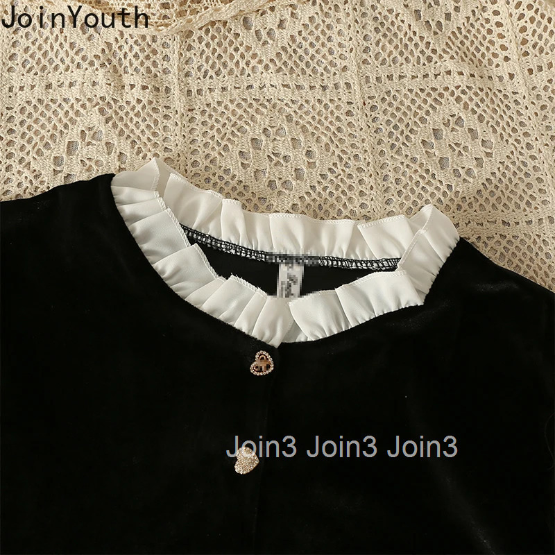 Vintage Blouse Women Black Velvet Patchwork Ruffles Shirts 2025 Blusas Mujer De Moda Crop Tops Tunic Long Sleeve Fashion Blouses