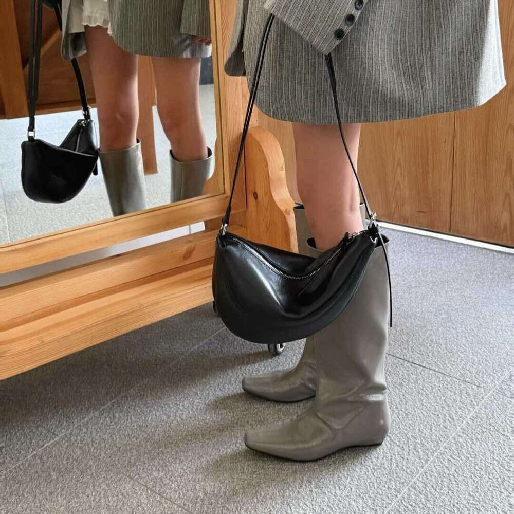 Free shipping fashion designer bag Luxury Top Layer Sheepskin Shoulder Genuine Leather Women s High end Fashion Versatile Crossbody Casual Commuter Sm
