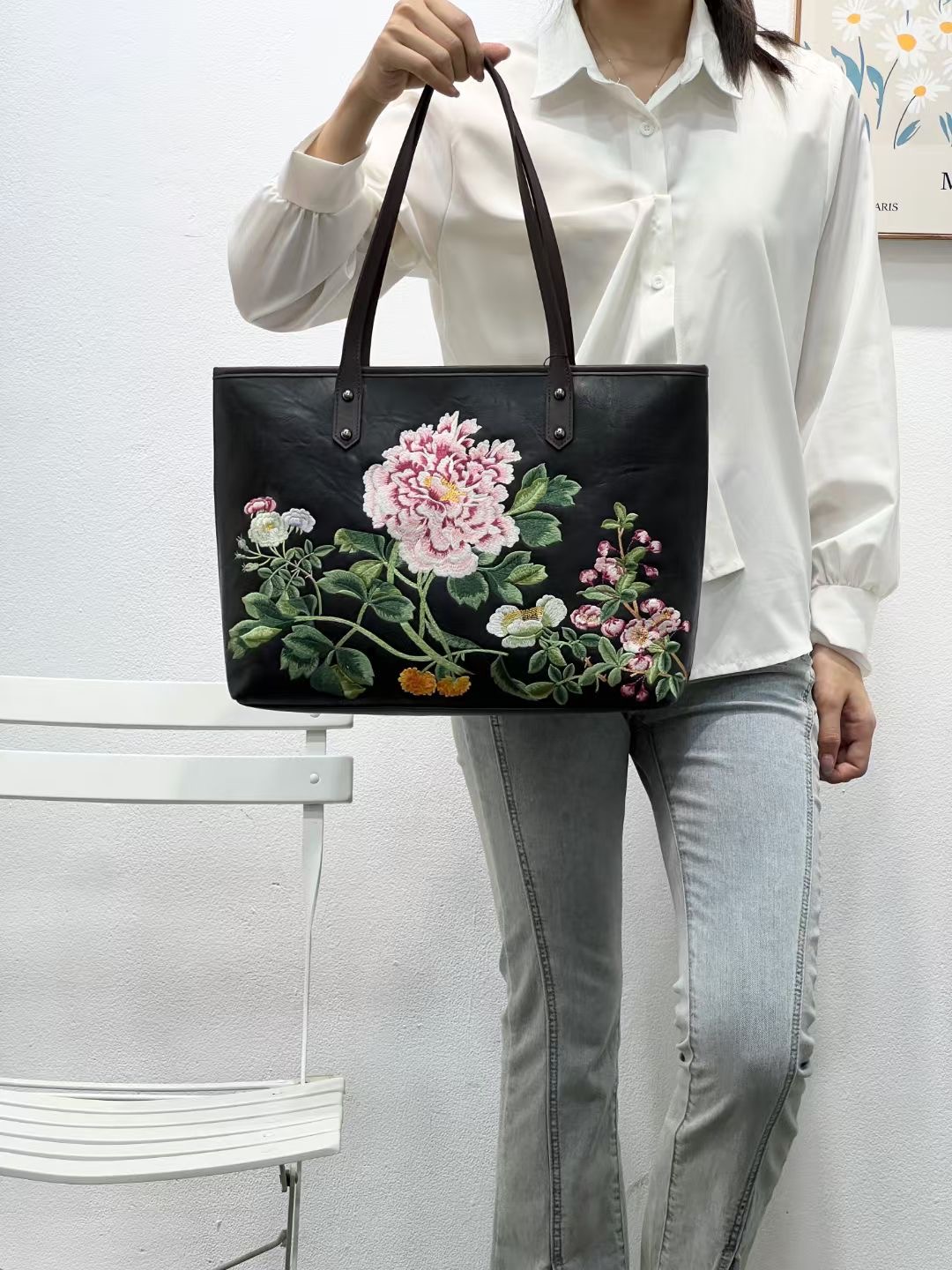 8928 Chinese Floral - Embroidered Handbags designer bag Support customization