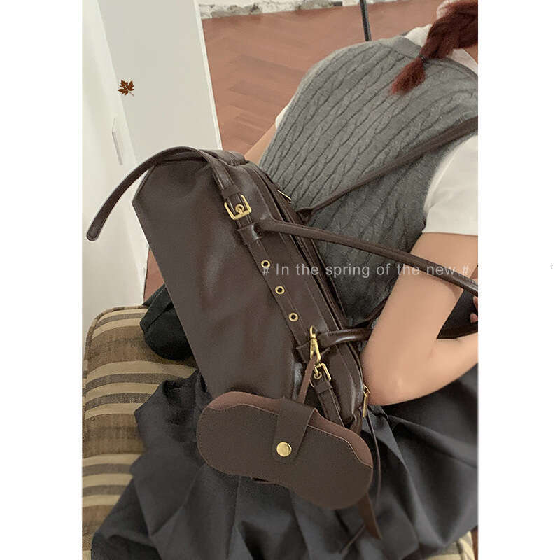 Niche Bowling Ball for Women designer bag 2024 New Simple Large Capacity Shoulder Fashion Underarm Bag