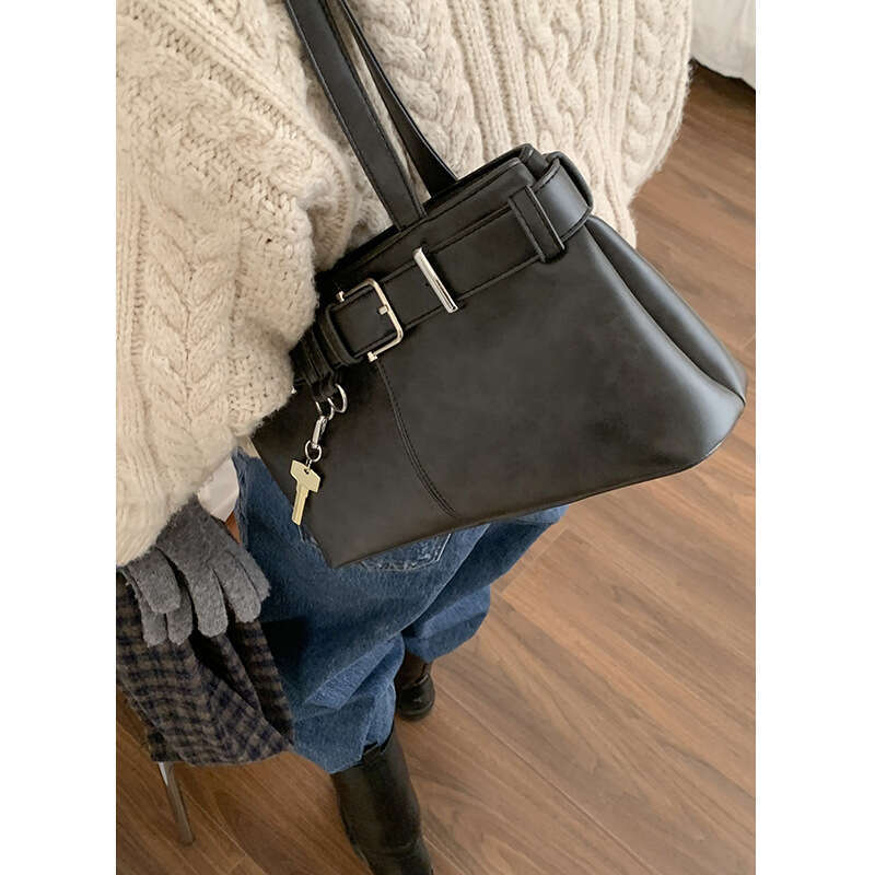 for Women designer bag High-End Commuter Underarm 2024 New Simple Tote Fashion Shoulder Bag