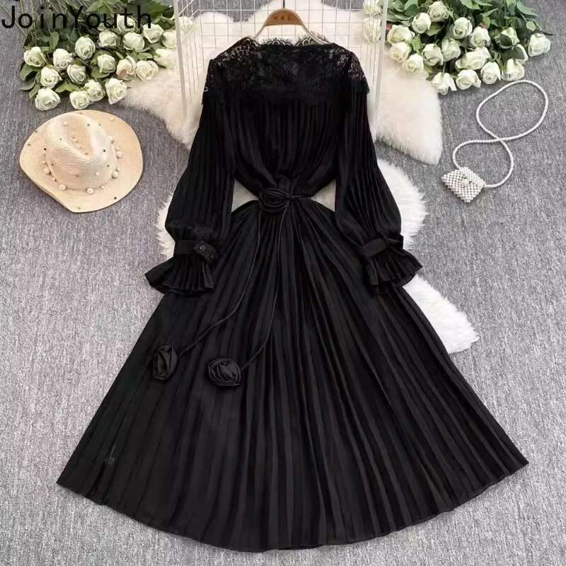 Vintage Robe Femme Pleated Dresses for Women 2025 Vestidos De Mujer Lace Hollow Out Flare Sleeve High Waist Big Swing Maxi Dress