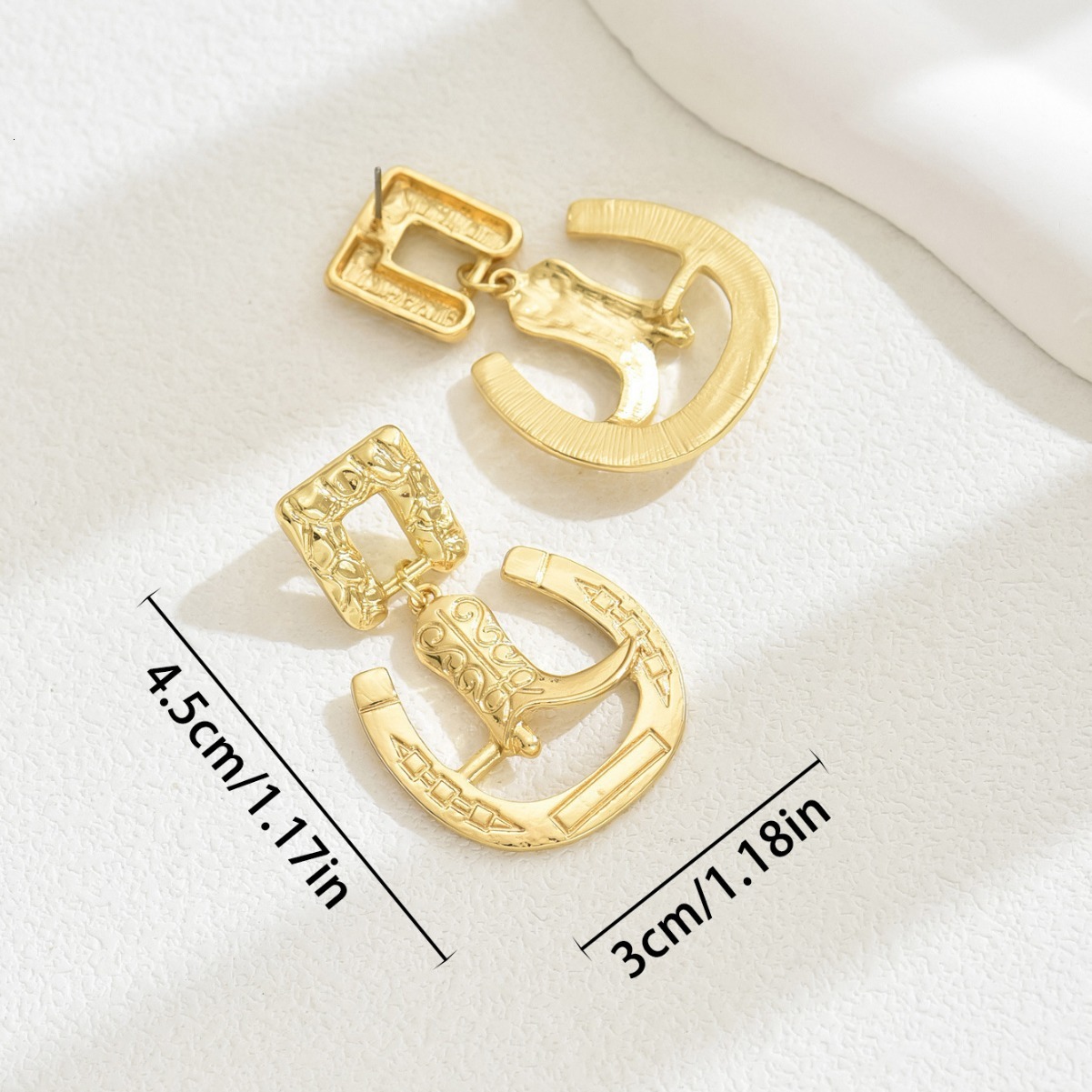 Fashion Commuter Style U-Shaped For Women, Unique Shoe Shape Design, High-End Stud Earrings