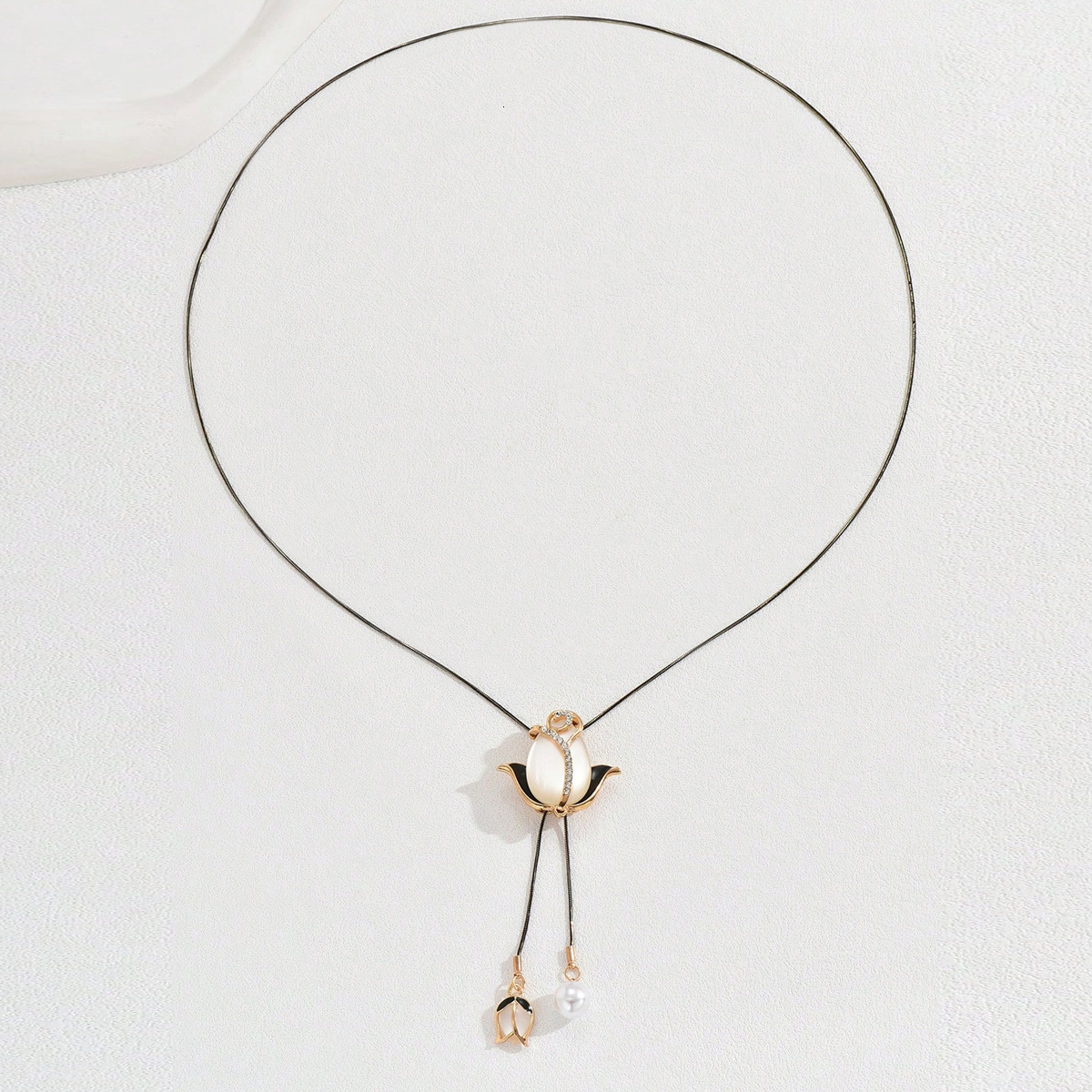 Clarbone Chain For Women, Beautiful Cat's Eye Stone Tulip Floral Design Necklace, Simple And