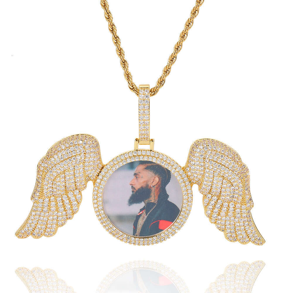 Large Wings Round Photo Pendant Micro Paved Zircon Personality Memory Frame Angel Necklace 7f55