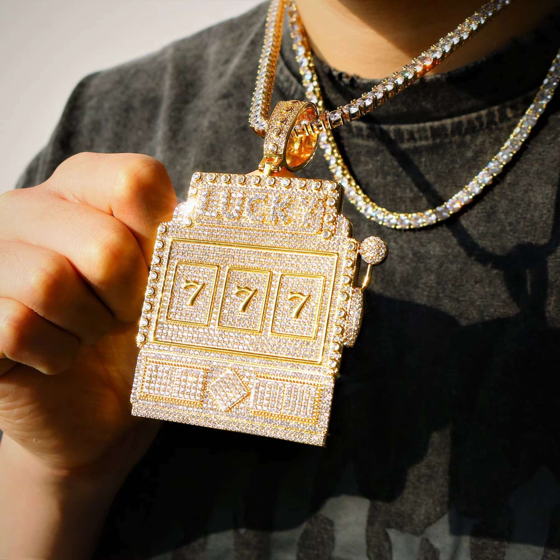 Qianjian Custom GRA Moissanite Diamond Jesus Name Hip Hop Jewelry Pendant