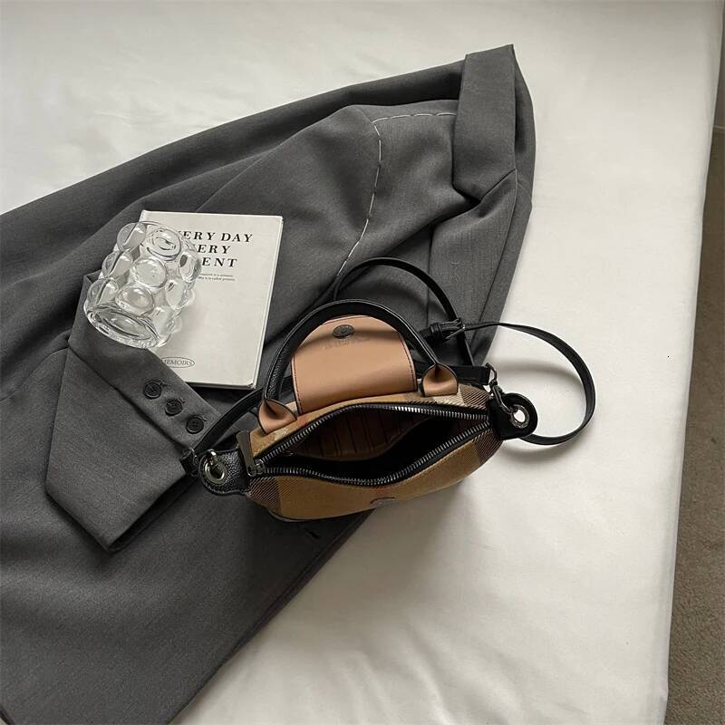DHGM European and American Fashion Women's 2025 New Check Pattern Dumpling Handheld Crossbody Bag