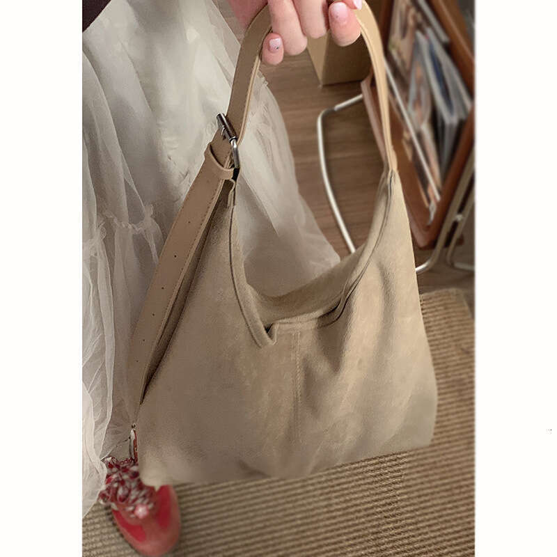 Autumn Suede Underarm for Women 2024 New Simple Tote designer bag Casual Large Capacity Shoulder Bag