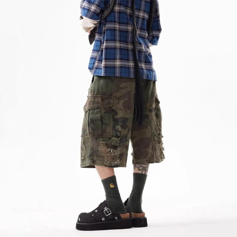 Mens Camo Denim Shorts Summer Casual Loose Multi-Pocket Cargo Pants High Street Fashion Hip Hop Ripped Shorts Mens Clothing 250617