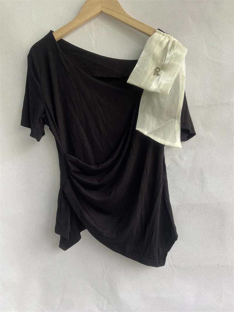 Cotton Woman Tshirts Short Sleeve Folds Tees Fashion Irregular Summer T Shirts 2025 Ropa Mujer Korean Temperament Tops Femme