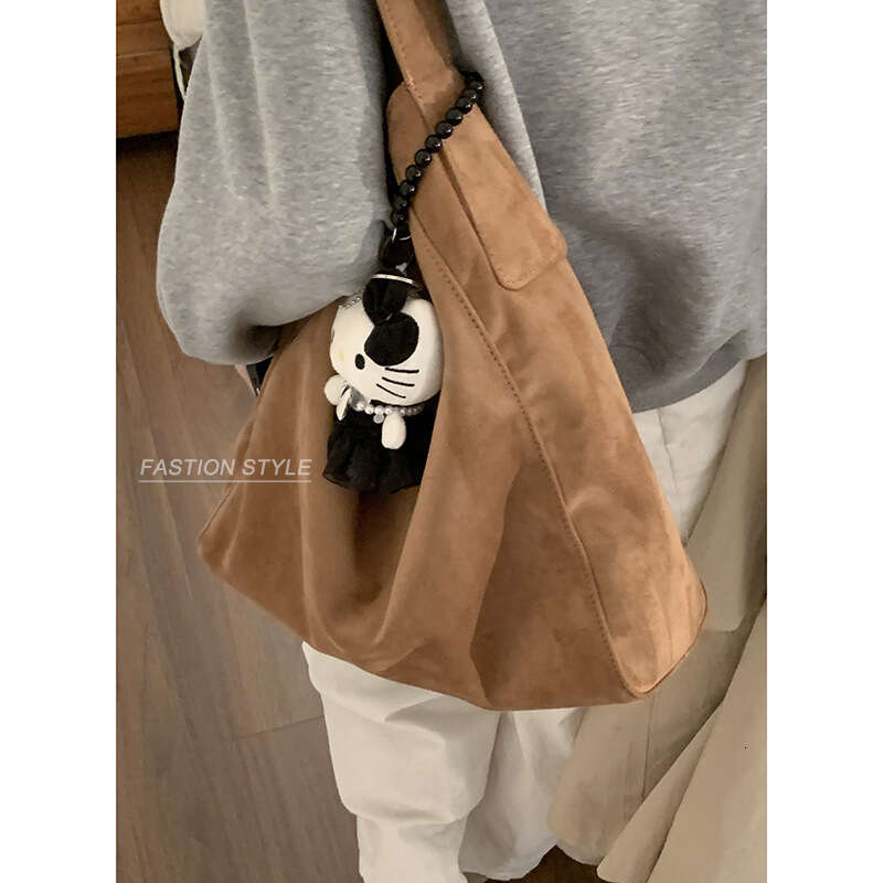Casual designer bag Style Large Capacity Tote for Women 2024 New Autumn Winter Fashion Shoulder Versatile Underarm Bag