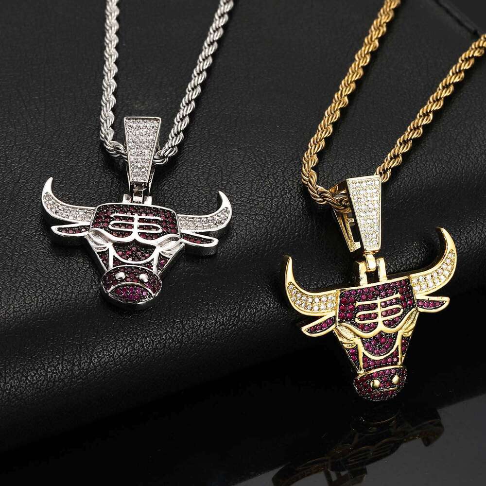 Basketball Bulls Team Pendant Men's Fan Commemorative Bull Head Hip Hop Necklace 702f