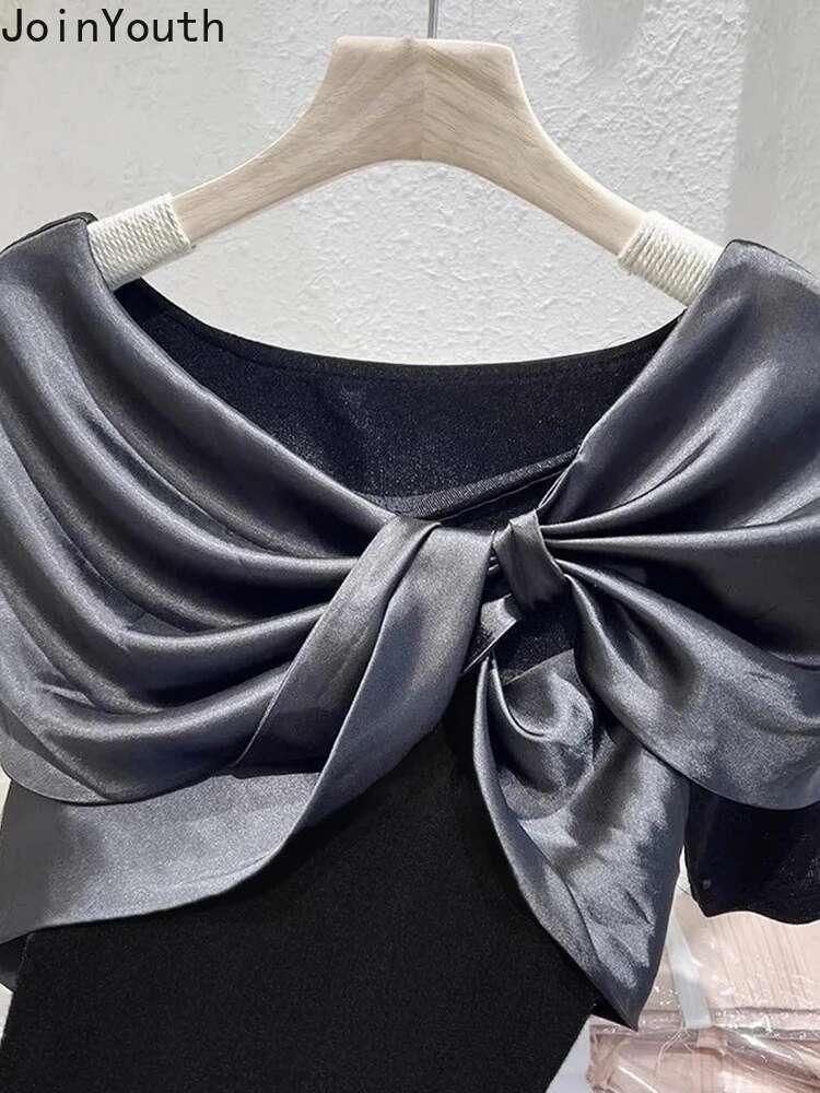 2025 Women Clothing Temperament Tshirts Crop Tops Bow Short Sleeve Tunic Tees Slash Neck Korean Camisetas Chic Summer T-shirt
