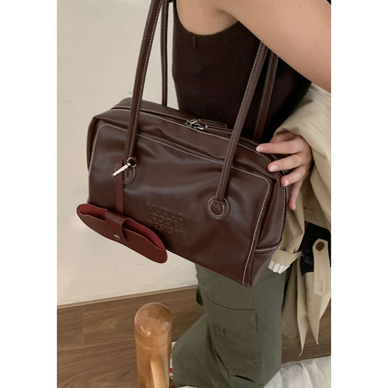 Niche designer bag Texture Underarm for Women Bags 2024 Autumn New Large Capacity Tote Single Shoulder Commuter Bag