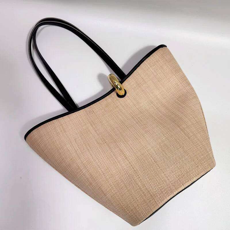Designer Luxury Spring And Summer Casual Multifunctional Commuter Basket New Stylish Retro Women Straw Woven Tote Bag Bags For Wome