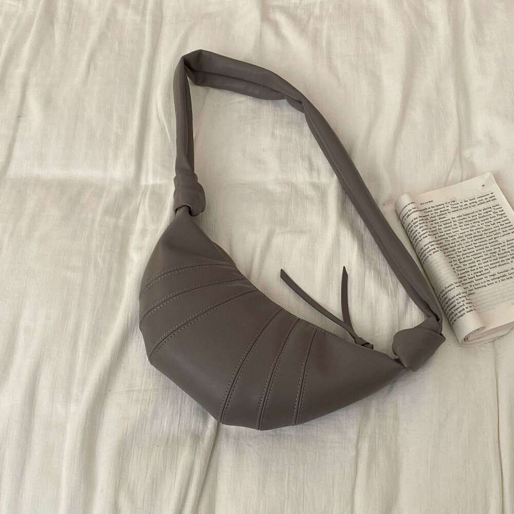 designer bag Versatile Ins Style for Women 2022 New Trendy Fashion Crossbody Niche Korean Version Single Shoulder Crescent Bag