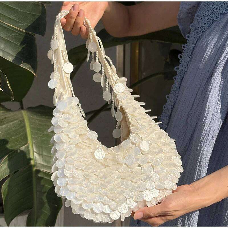 Designer bags Luxurious Pearl White Sequined Underarm Handmade Dumpling Natural Shell Beaded Shoulderbag Pearlescent Evening Bag