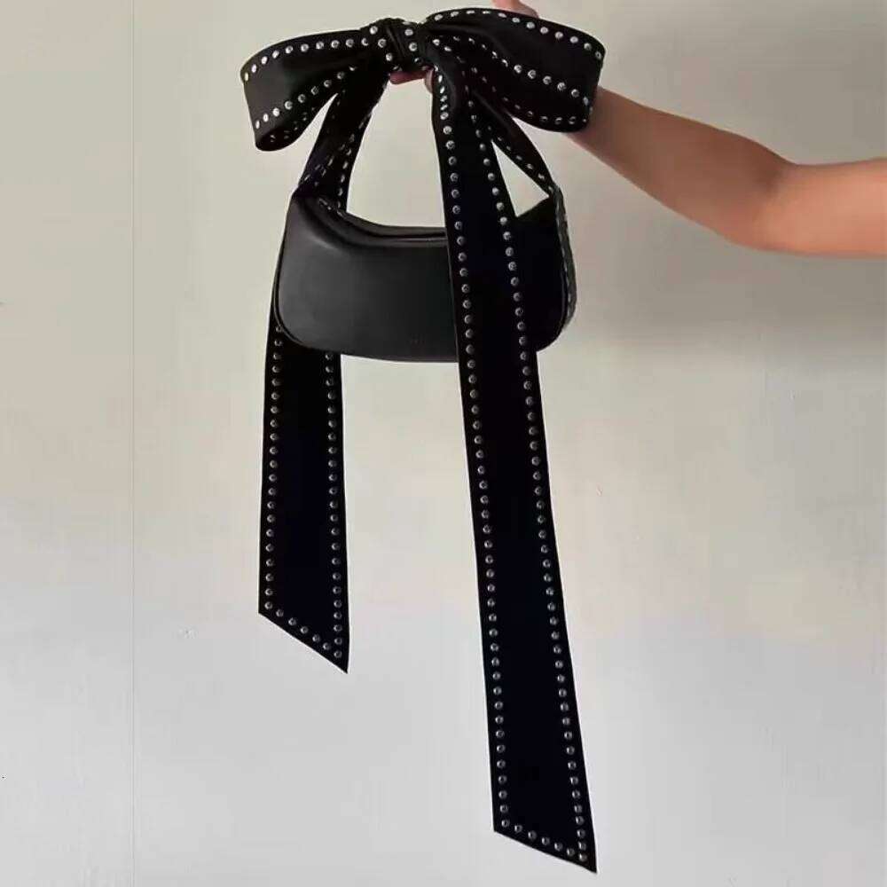 Designer bags Rivet Bow Shoulder Bag Bowknot Handle Handbags Black Box Purses Female Clutch Designer Bags for Women 2025 New Tote