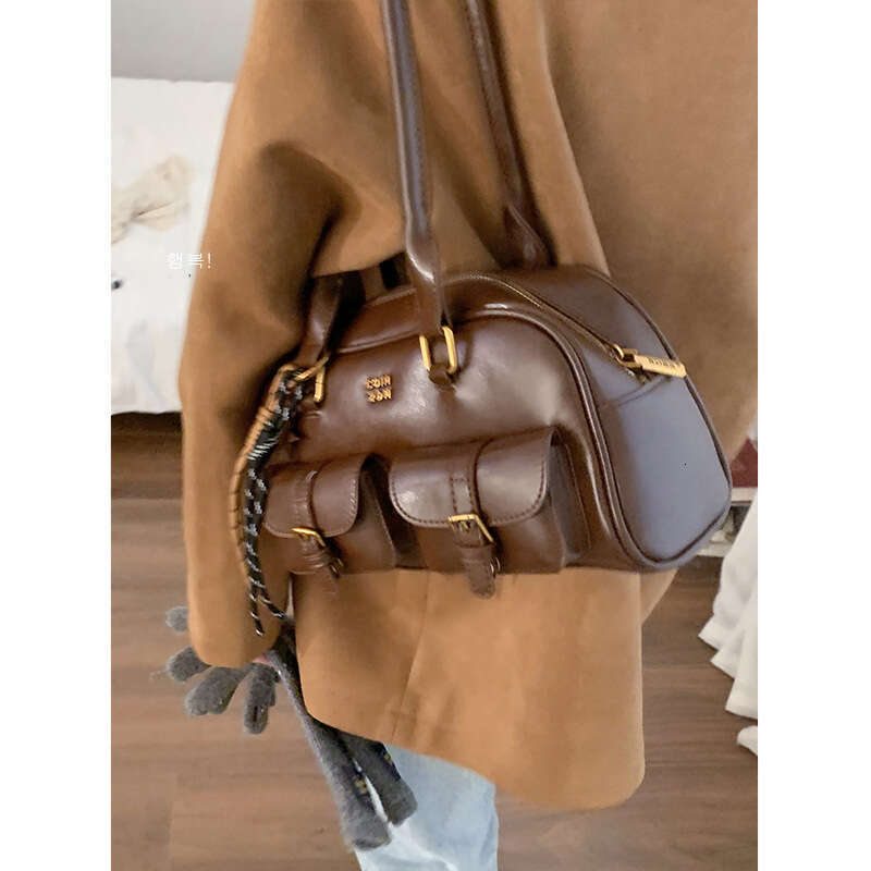 designer bag Underarm for Women Autumn Winter 2024 New Niche Handheld Bowling Large Capacity Commuter Bag