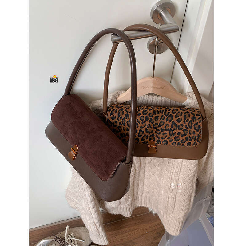 designer bag Niche Commuter Underarm Women's 2024 New Leopard Print Shoulder Bag Fashion Matte Handbag