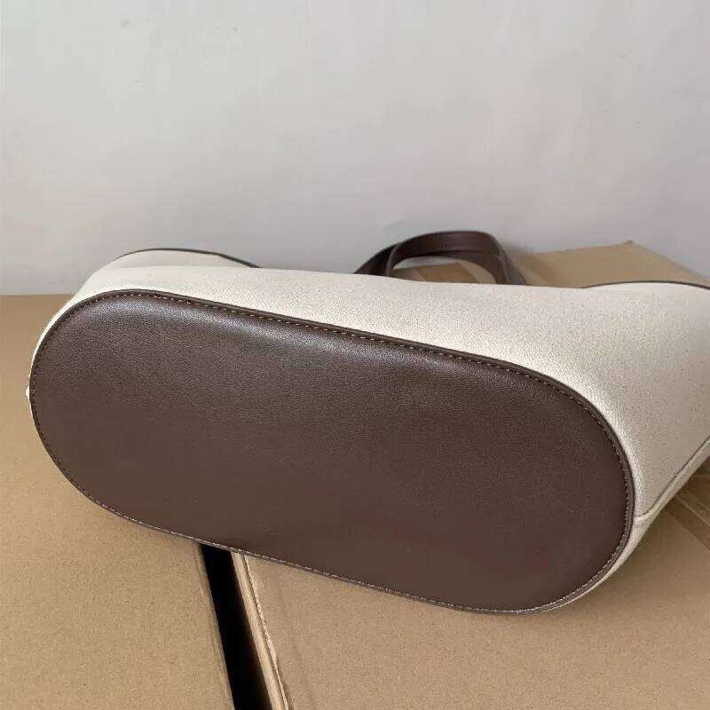 2025 Fashion Versatile PU Canvas Bucket Shoulder and Crossbody Bags Simple Casual Sense of Retro Handbags for Women