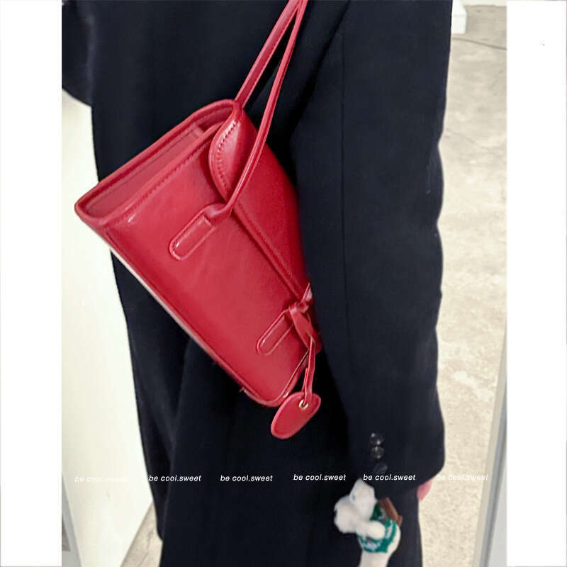 French designer bag Style Niche Commuter Shoulder Bags 2023 New Simple Briefcase Versatile Underarm Bag Women's Handbag