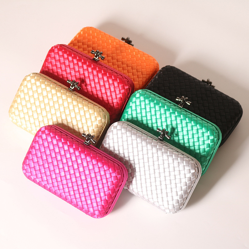 New Women's Handmade Woven Weaving Dinner Bag Free Shipping European Style Handbag Luxurious And Simple Dinner Bag Fashionable Single Shoulder Di