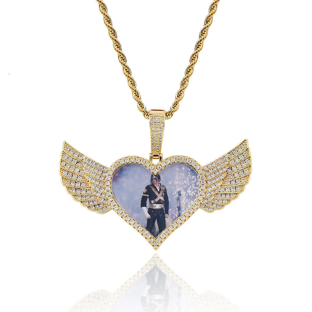 Hot Selling Hip-Hop Pendant Copper Inlaid Dia Heart Wings Zircon Solid Memory Photo Frame Necklace 4fbc