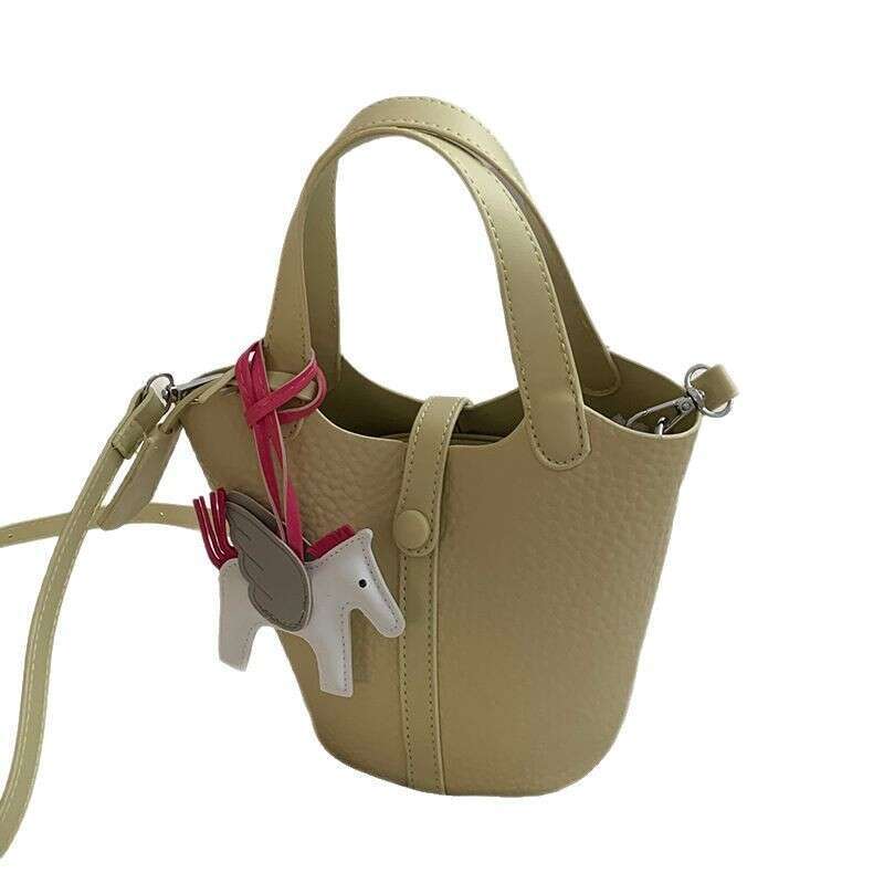designer bag Spring Basket Handbag for Women 2025 New Niche Fashion Bucket Versatile Commuter Casual Crossbody Bag