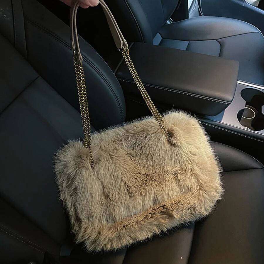 Large Capacity Streetwear Fur All-Match Women Totes Chains Fluffy Winter Commuter Shoulder Bags Moda Advanced Handbag Sac 2025/06/22